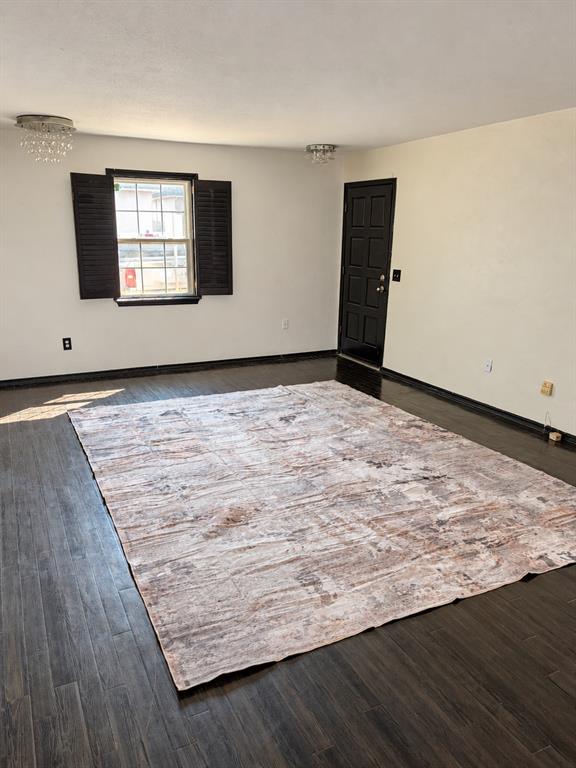 11419 N May Avenue D Property Photo 1