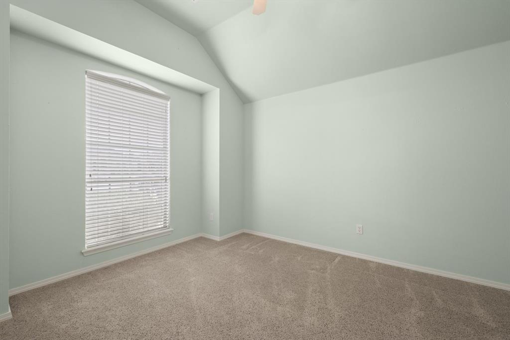 2805 Nw 168th Street Property Photo 16