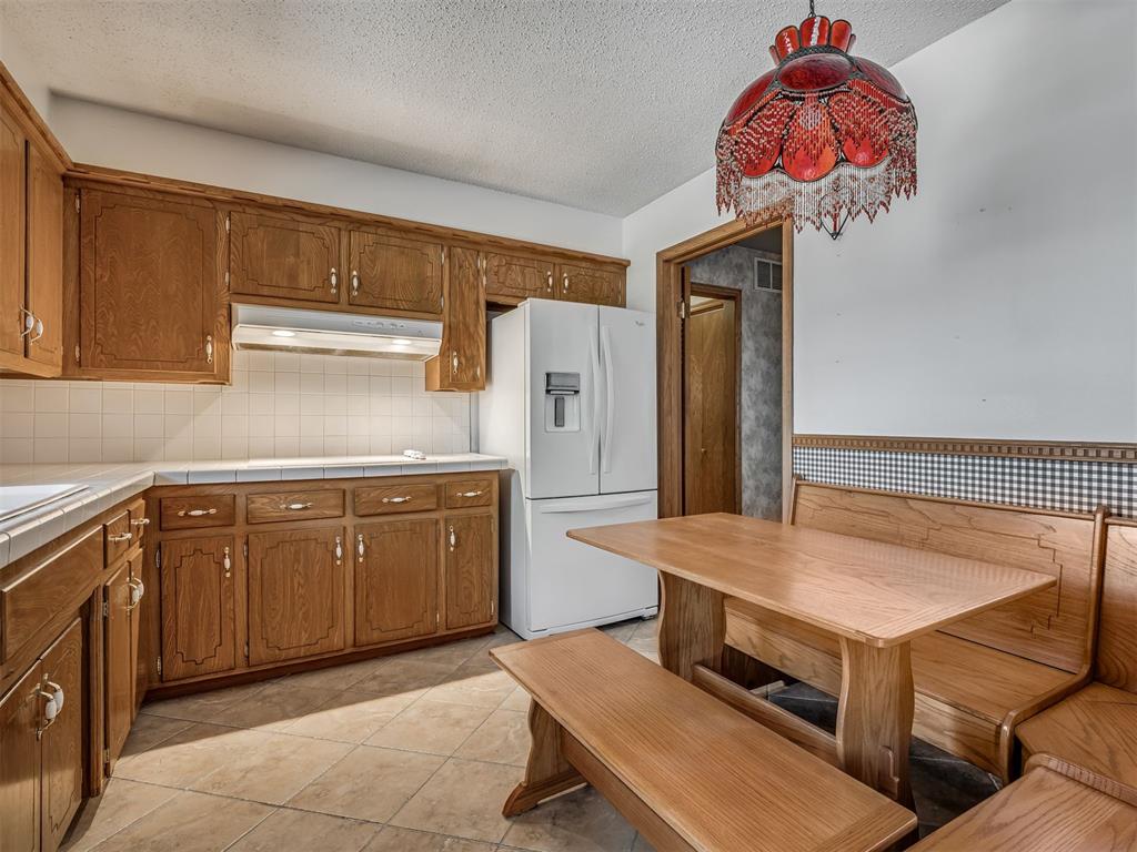 6309 S Robinson Drive Property Photo 8