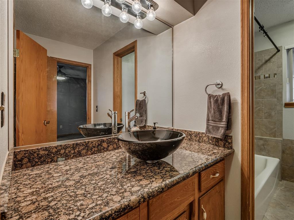 6309 S Robinson Drive Property Photo 19