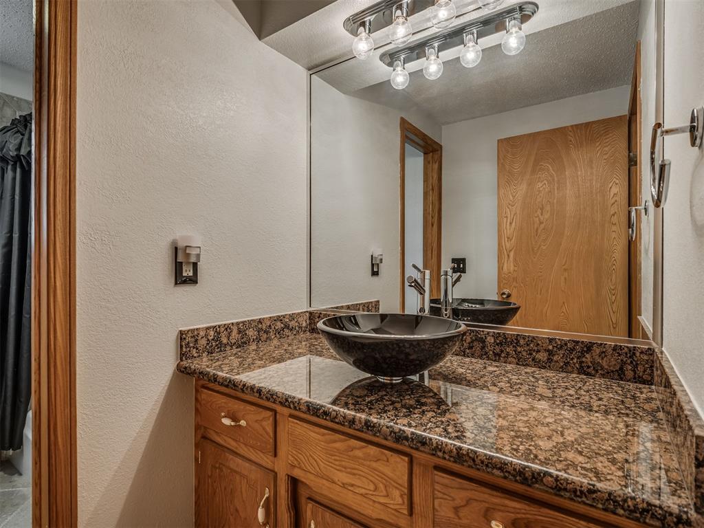 6309 S Robinson Drive Property Photo 25