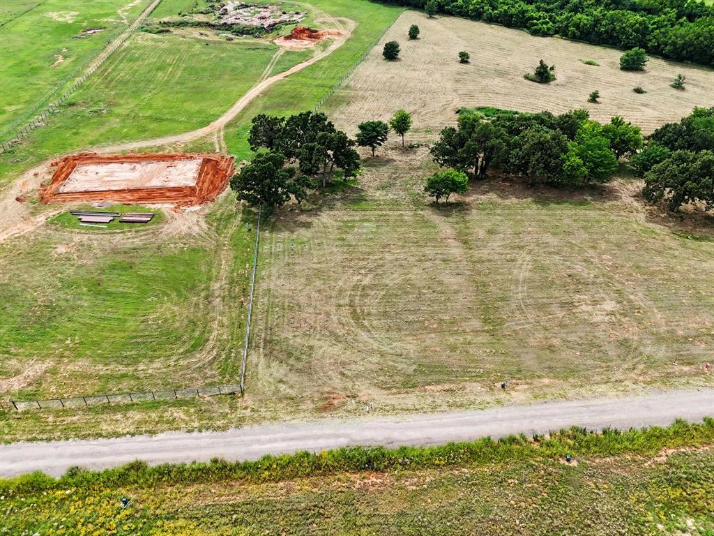 6256 Lake Breeze Drive Property Photo 18