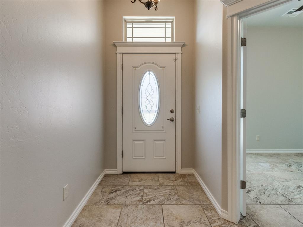 1059 Fox Run Lane Property Photo 5