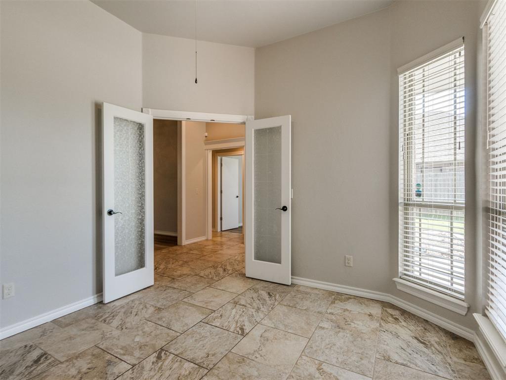 1059 Fox Run Lane Property Photo 19