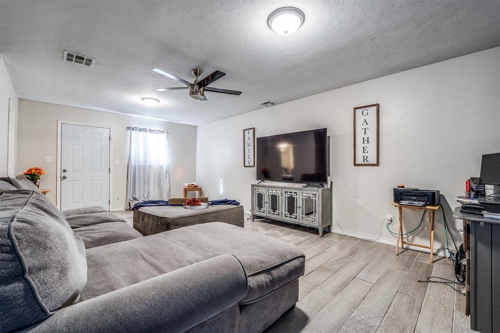 3105 N Viewpoint Drive Property Photo 12