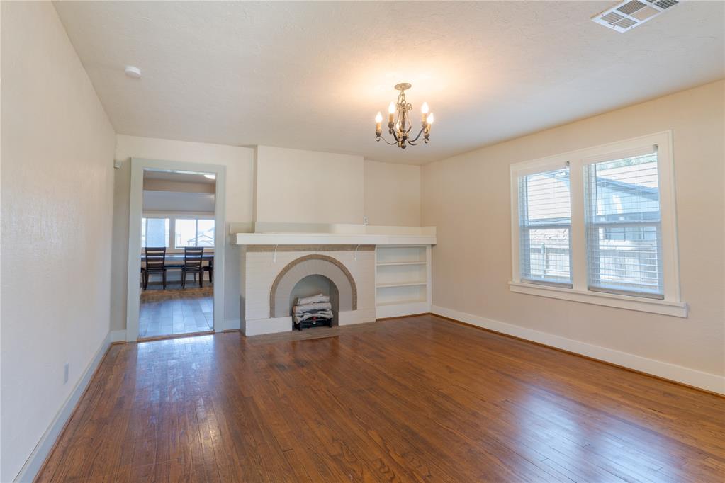 2732 W Park Place Property Photo 6