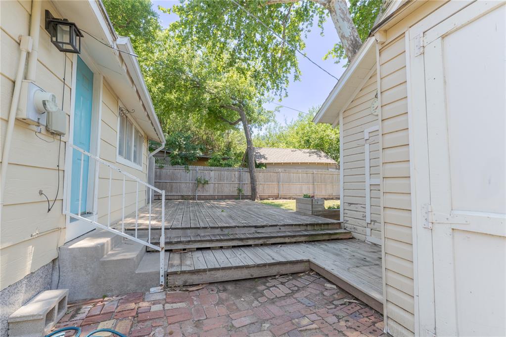 2732 W Park Place Property Photo 23