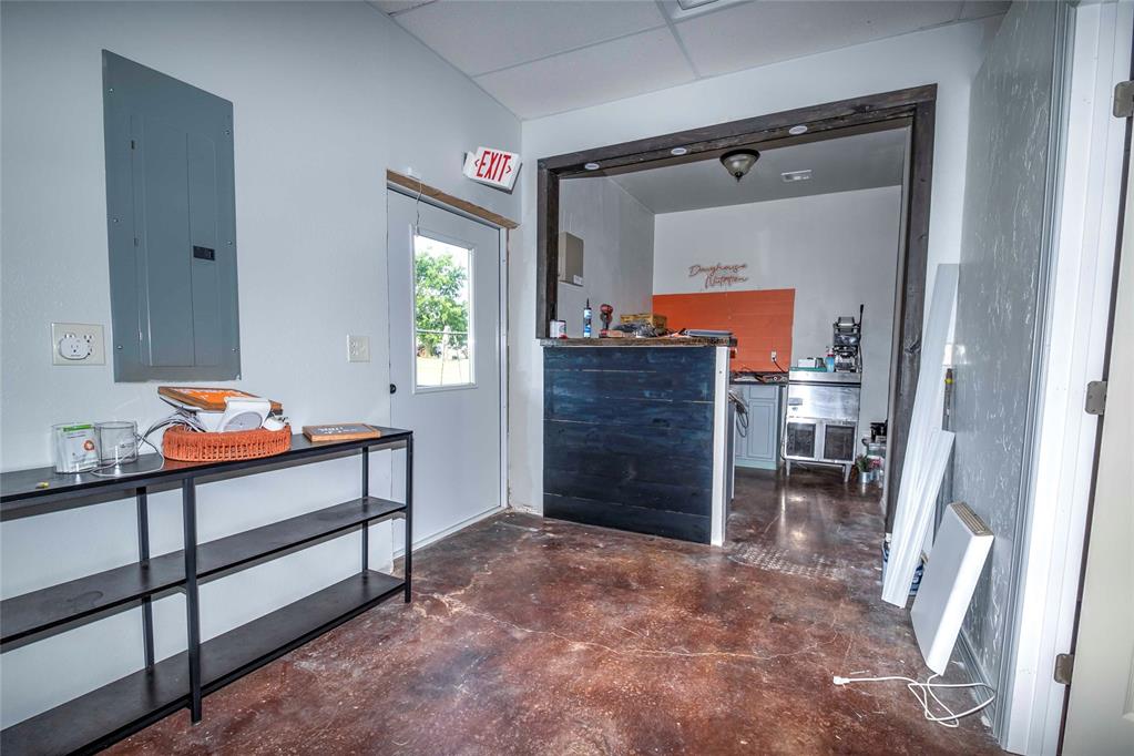 1003 N Broadway Avenue Property Photo 15