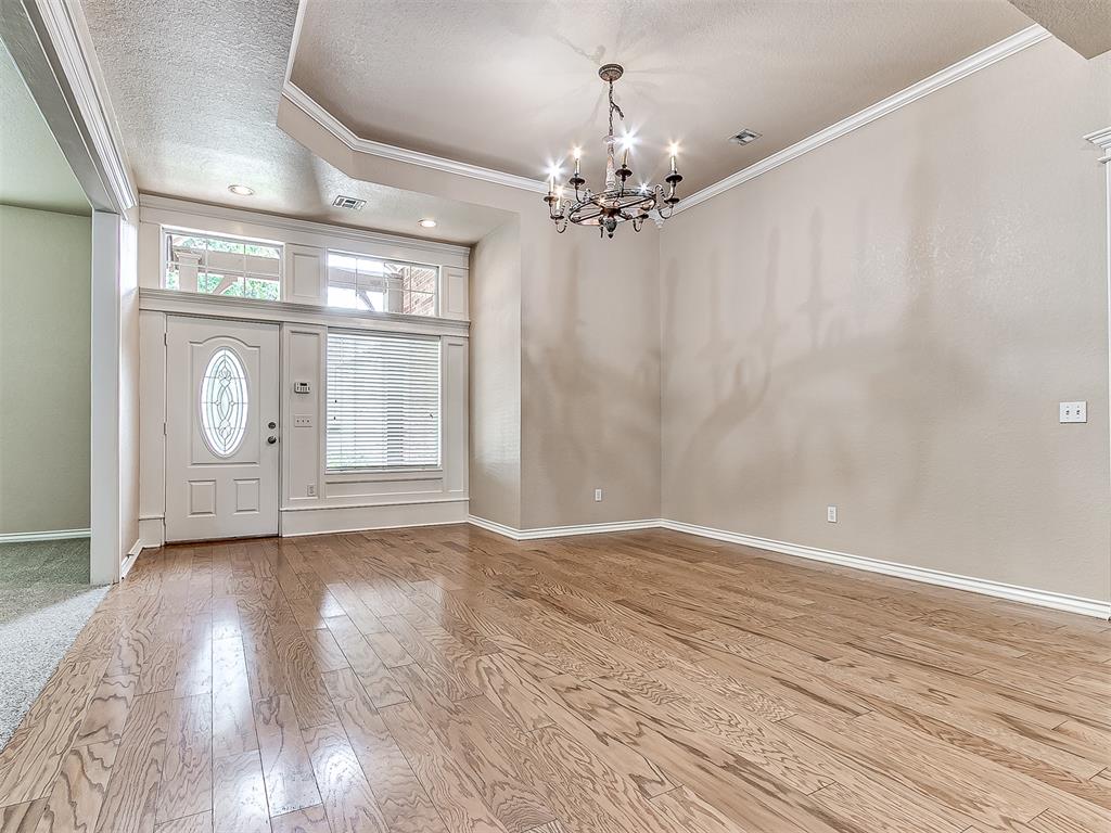 16609 Village Garden Drive Property Photo 4
