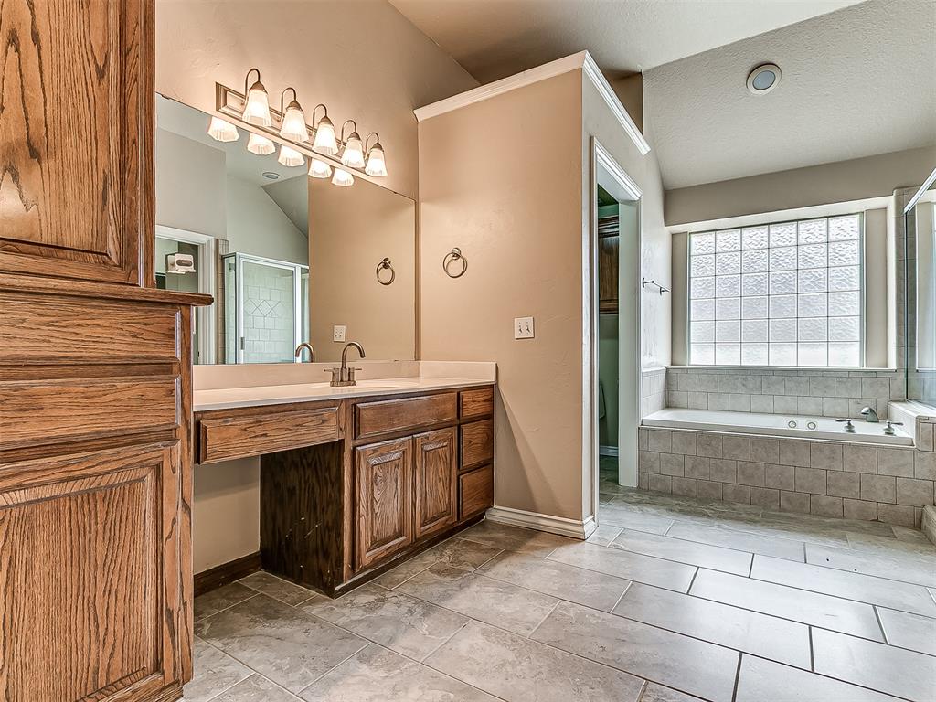 16609 Village Garden Drive Property Photo 23