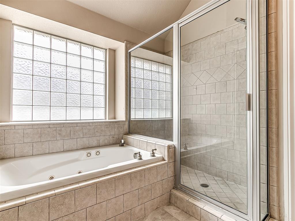 16609 Village Garden Drive Property Photo 24