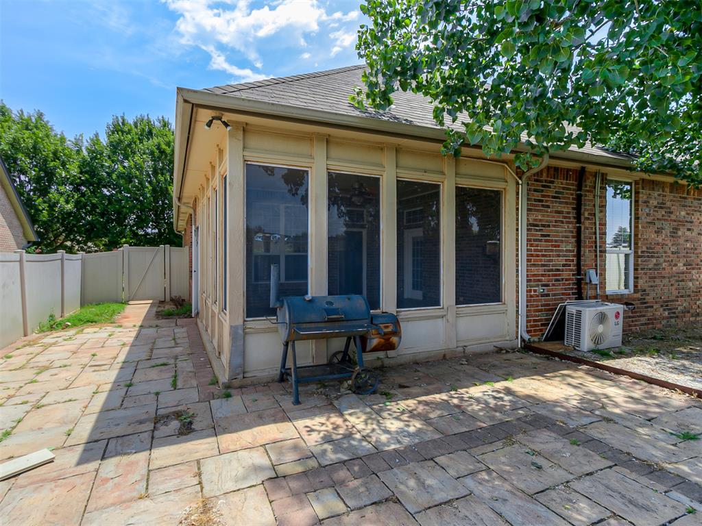 16609 Village Garden Drive Property Photo 38