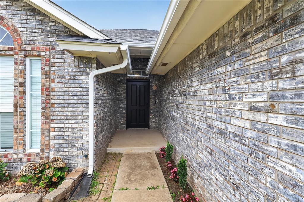 15616 Sandstone Terrace Property Photo 6