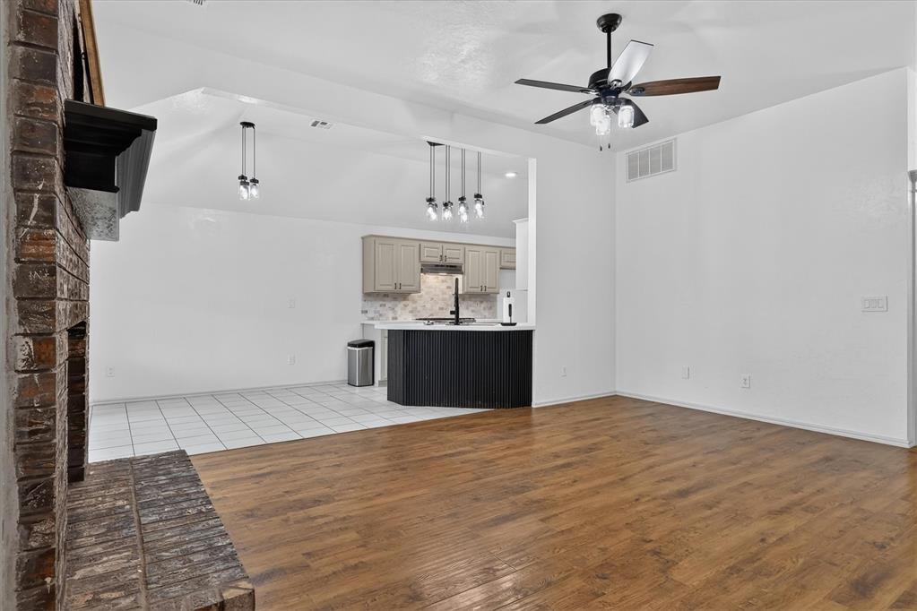 15616 Sandstone Terrace Property Photo 10