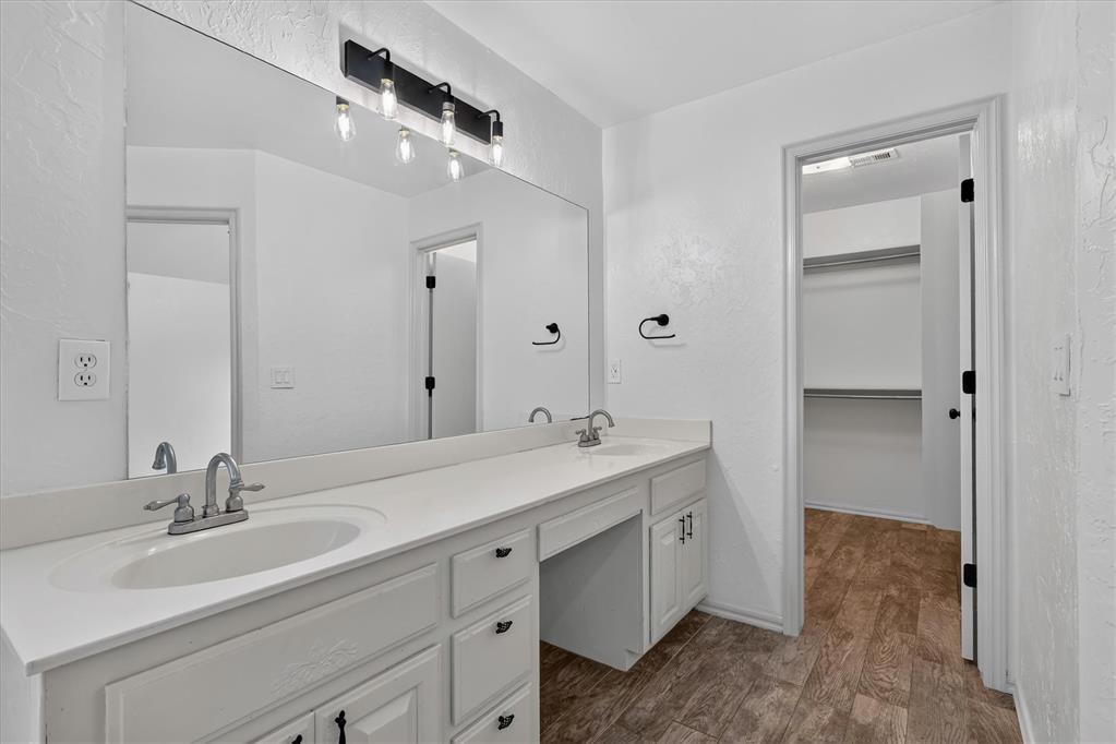 15616 Sandstone Terrace Property Photo 22