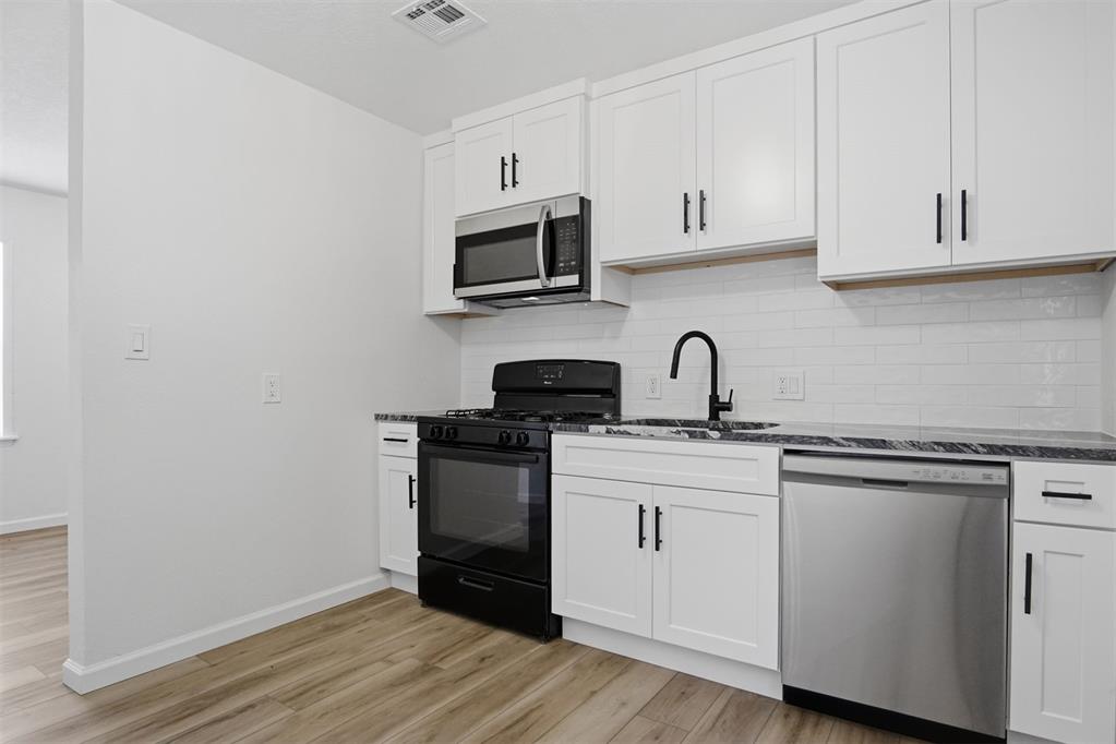 4204 Cunningham Drive Property Photo 16