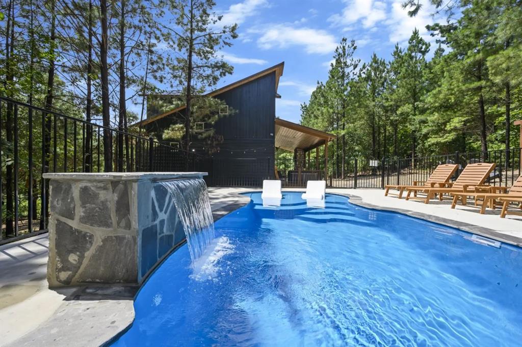 47 Canoe Birch Trail Property Photo 1