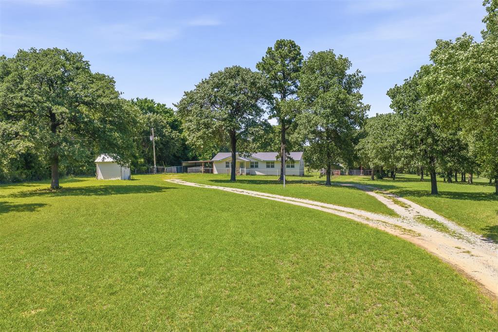2976 Anshultz Road Property Photo 1