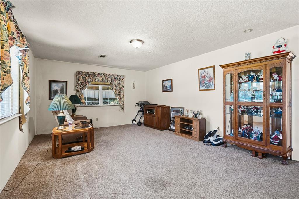 2976 Anshultz Road Property Photo 3