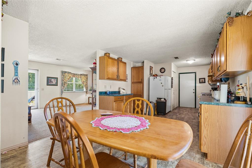 2976 Anshultz Road Property Photo 8
