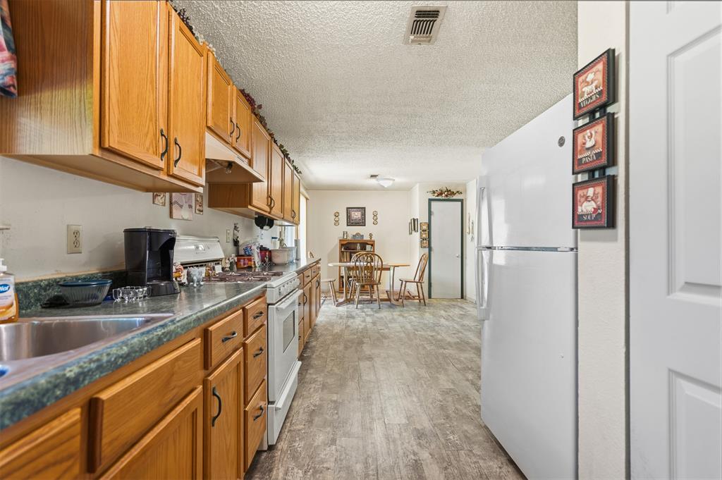 2976 Anshultz Road Property Photo 11