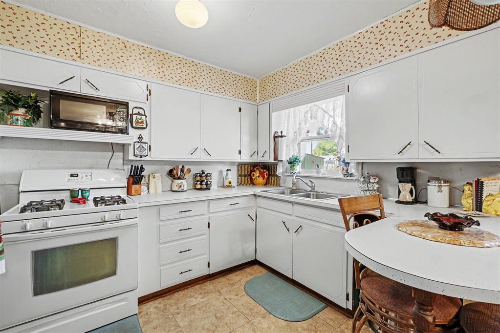 161 Blackburn Boulevard Property Photo 16