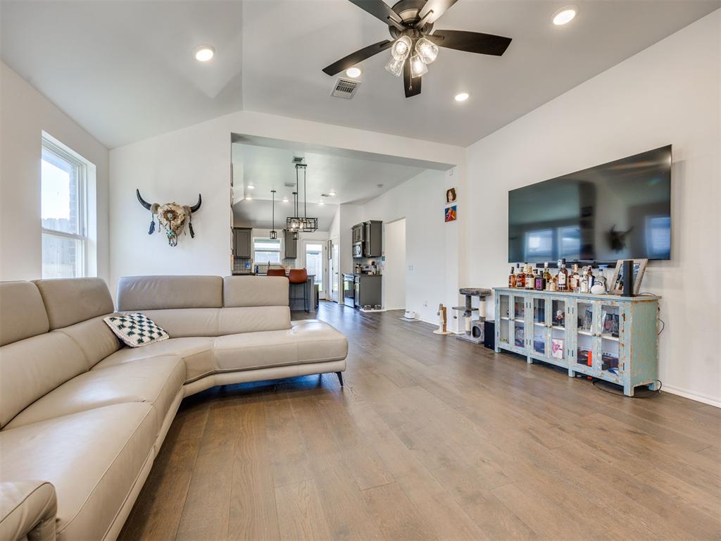 16128 Quiet Storm Drive Property Photo 8