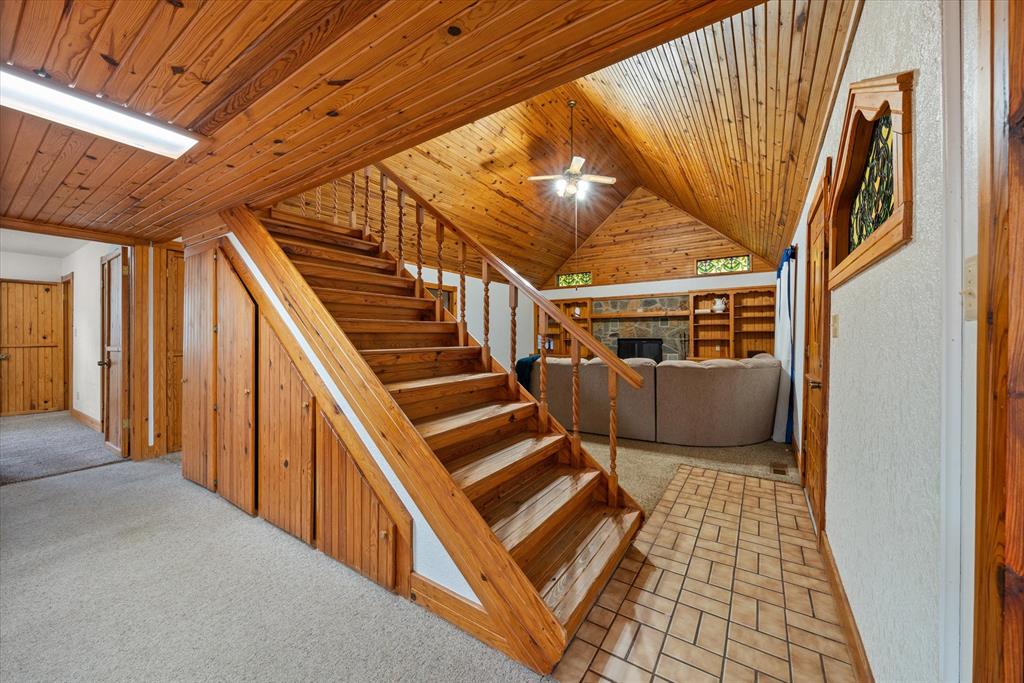 1101 S Post Road Property Photo 10