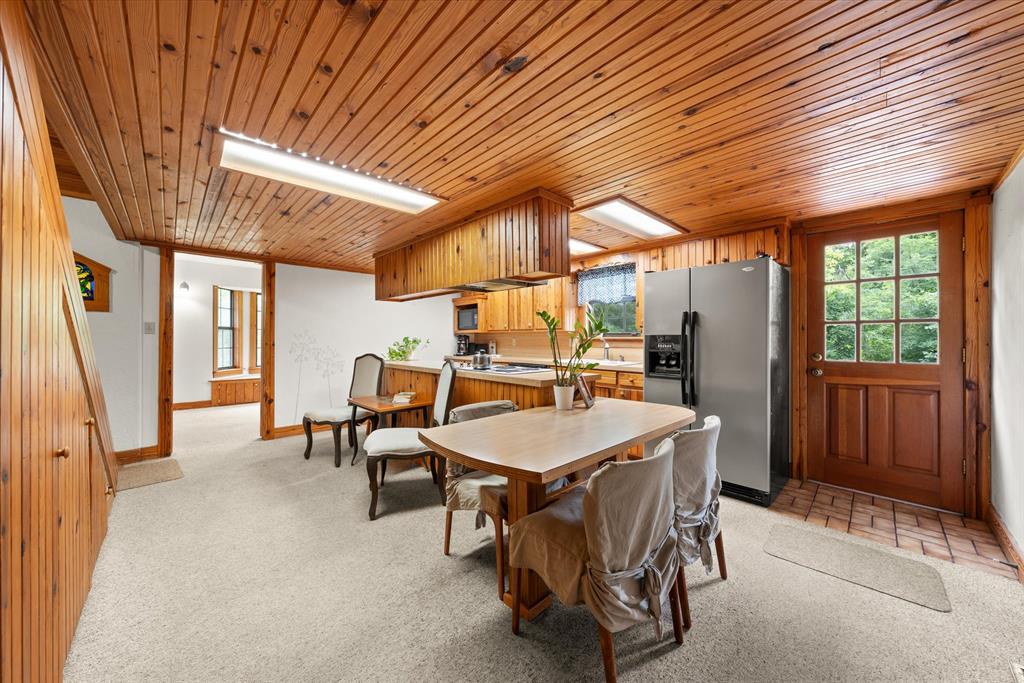 1101 S Post Road Property Photo 19