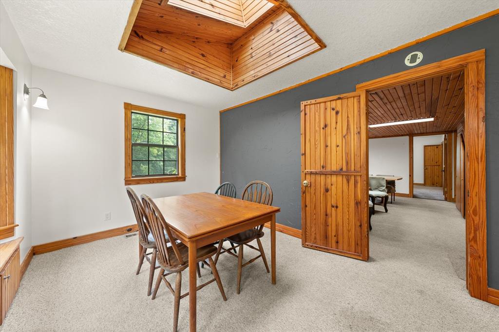 1101 S Post Road Property Photo 22