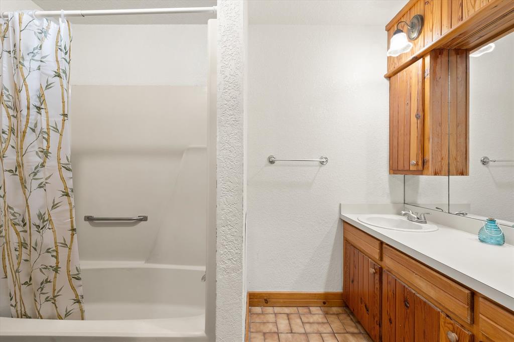 1101 S Post Road Property Photo 35