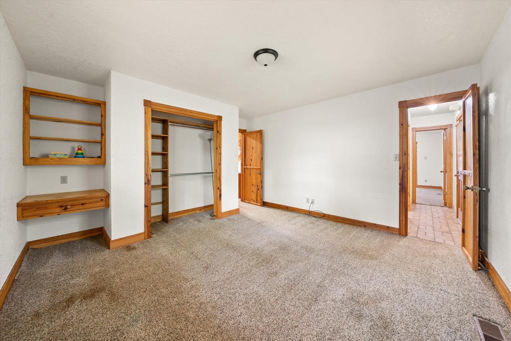 1101 S Post Road Property Photo 40