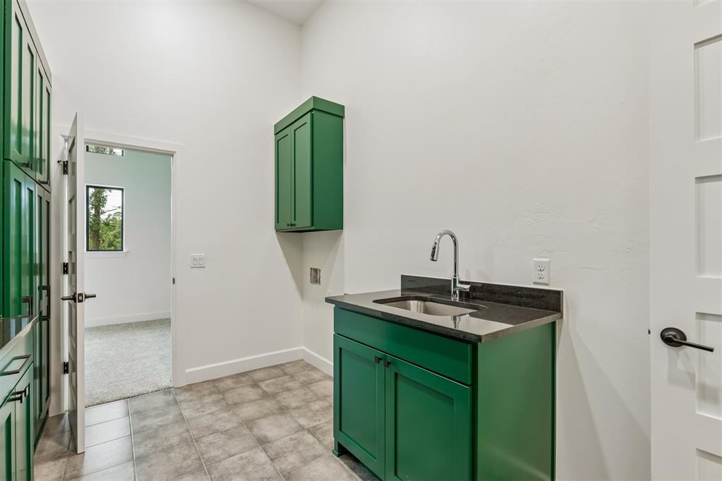 8809 E Covell Road Property Photo 16