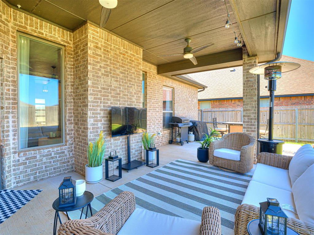 15605 Capri Lane Property Photo 33