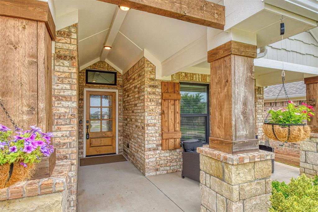 16236 Native Drive Property Photo 4