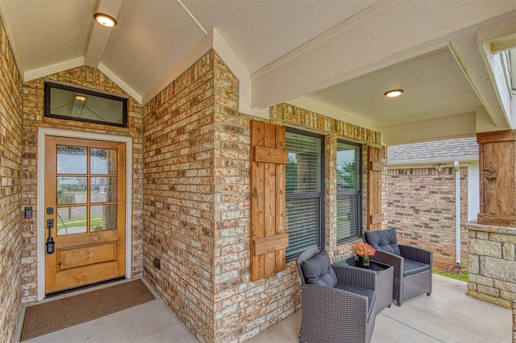 16236 Native Drive Property Photo 5
