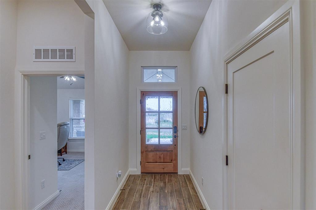 16236 Native Drive Property Photo 6