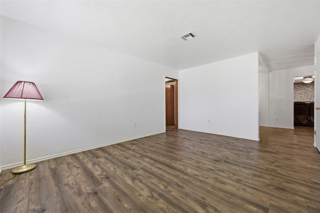 1313 Regency Boulevard Property Photo 4