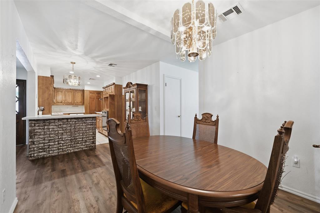 1313 Regency Boulevard Property Photo 12