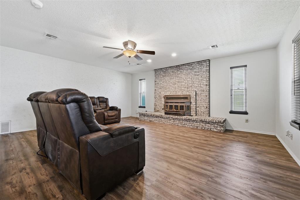 1313 Regency Boulevard Property Photo 13