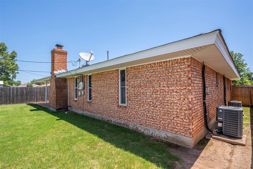 1313 Regency Boulevard Property Photo 28