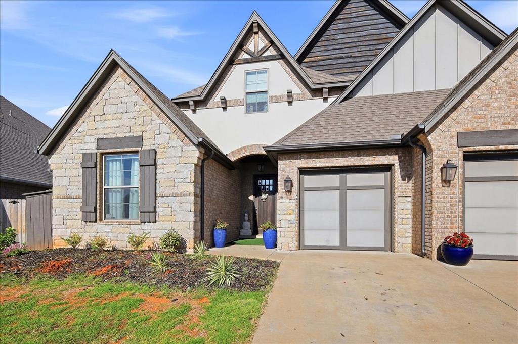 14716 Avignon Lane Property Photo 4