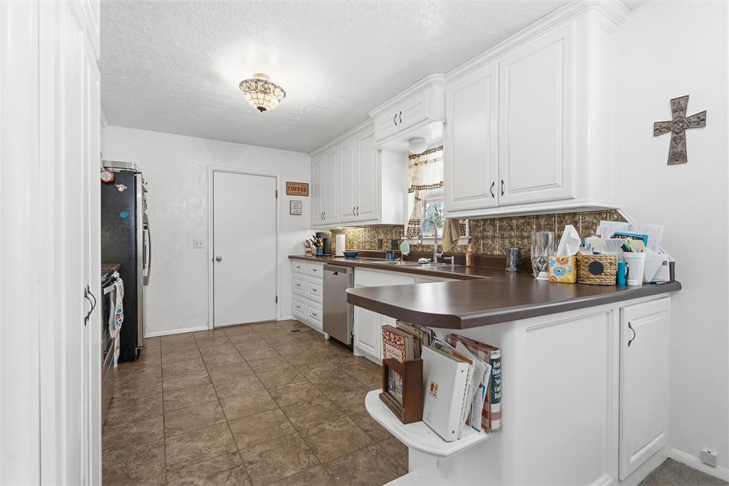 602 N Main Street Property Photo 11