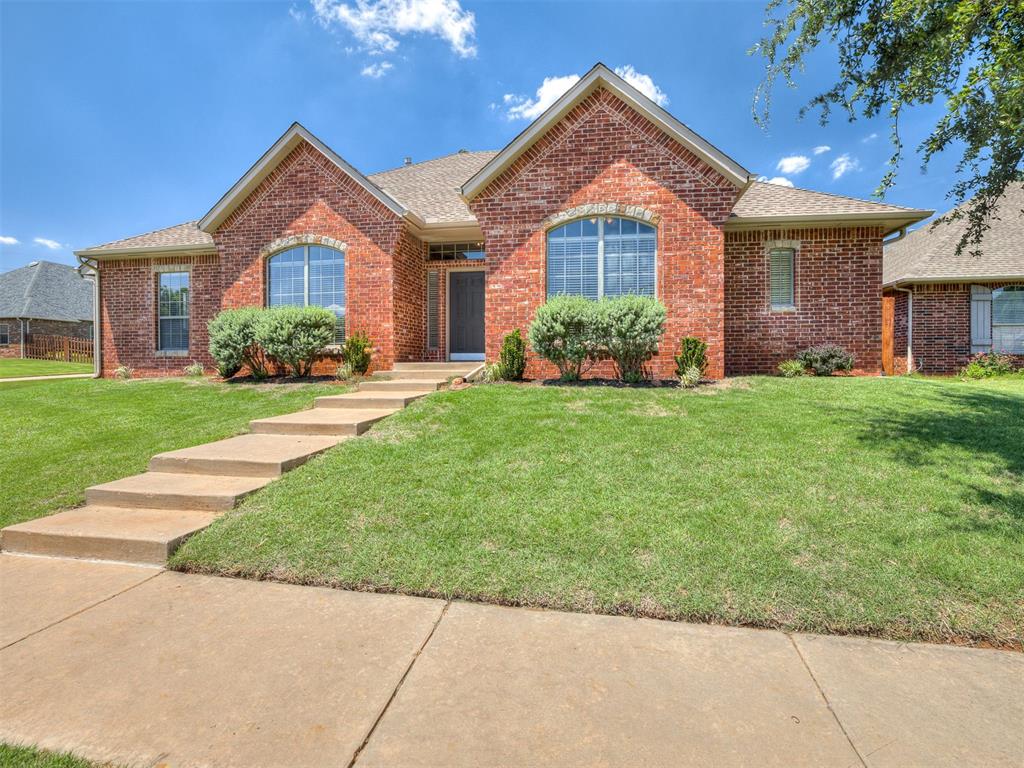 2117 Cedar Pointe Circle Property Photo 3
