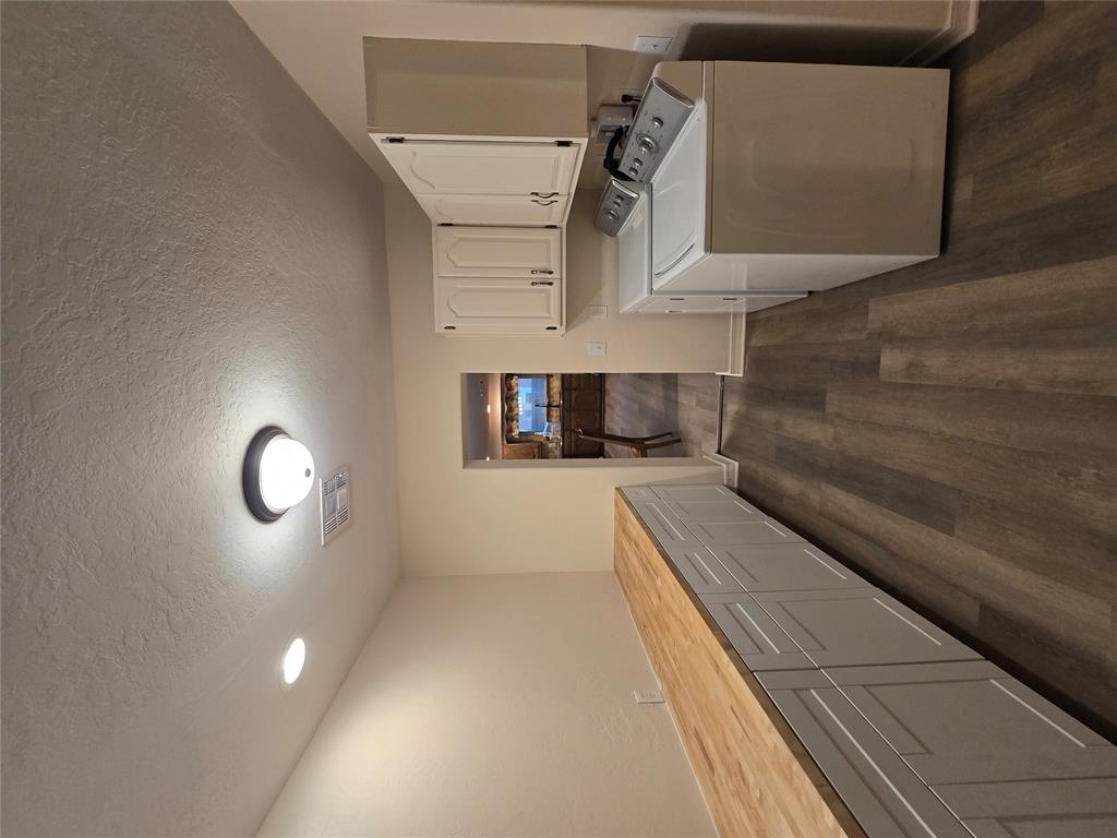 1809 N Oregon Avenue Property Photo 14