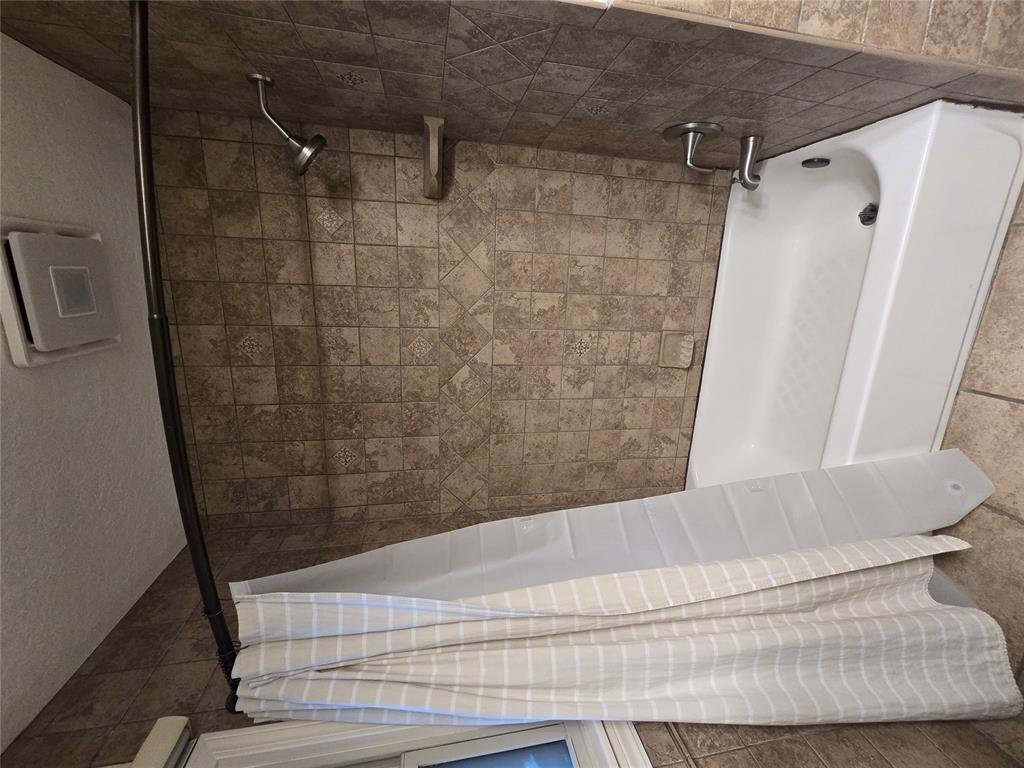 1809 N Oregon Avenue Property Photo 22