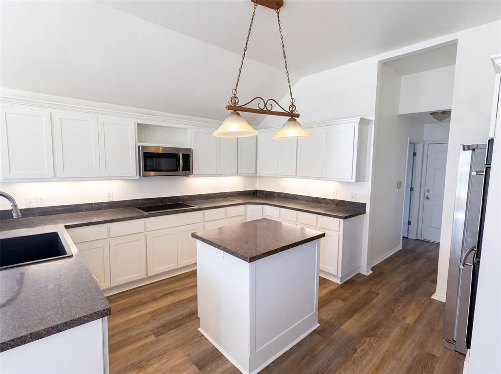 13104 Chadbrooke Place Property Photo 6