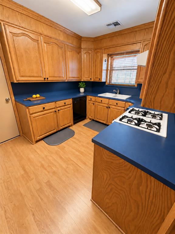 403 N Hitchcock Street Property Photo 5