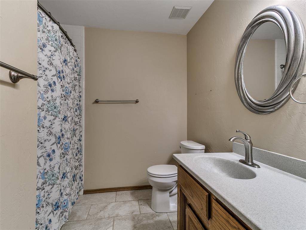 329 E Twelve Oaks Terrace Property Photo 10