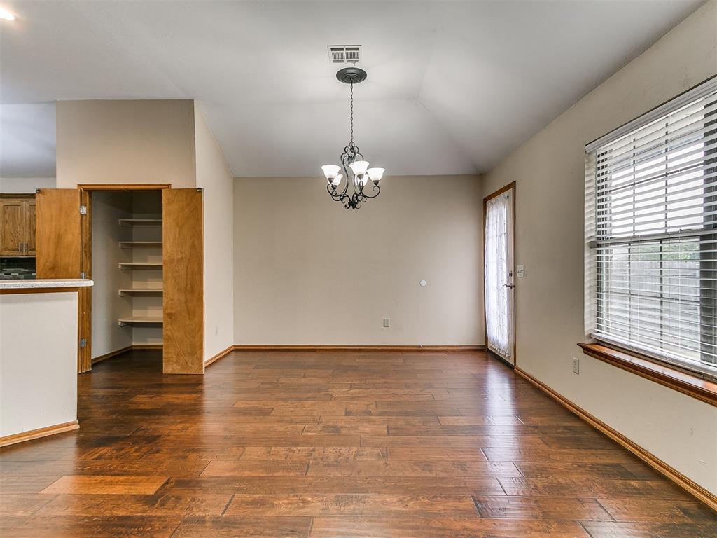 329 E Twelve Oaks Terrace Property Photo 17